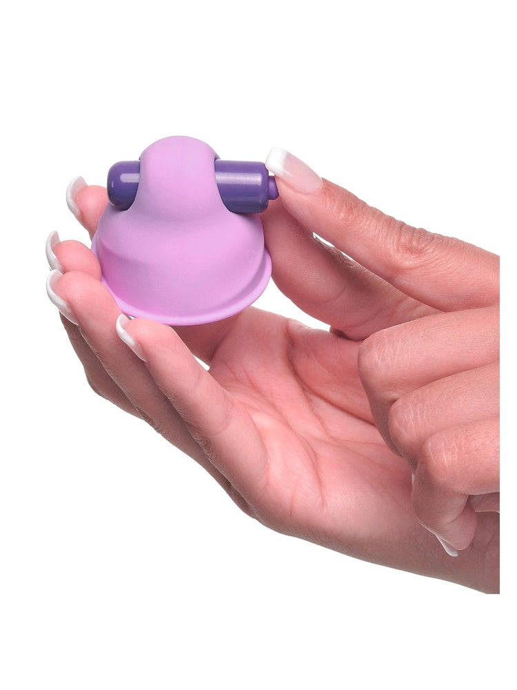 Hånd holder Fantasy For Her Vibrerende Nipple Suck-Hers – viser vibrerende kule og fleksibel silikon