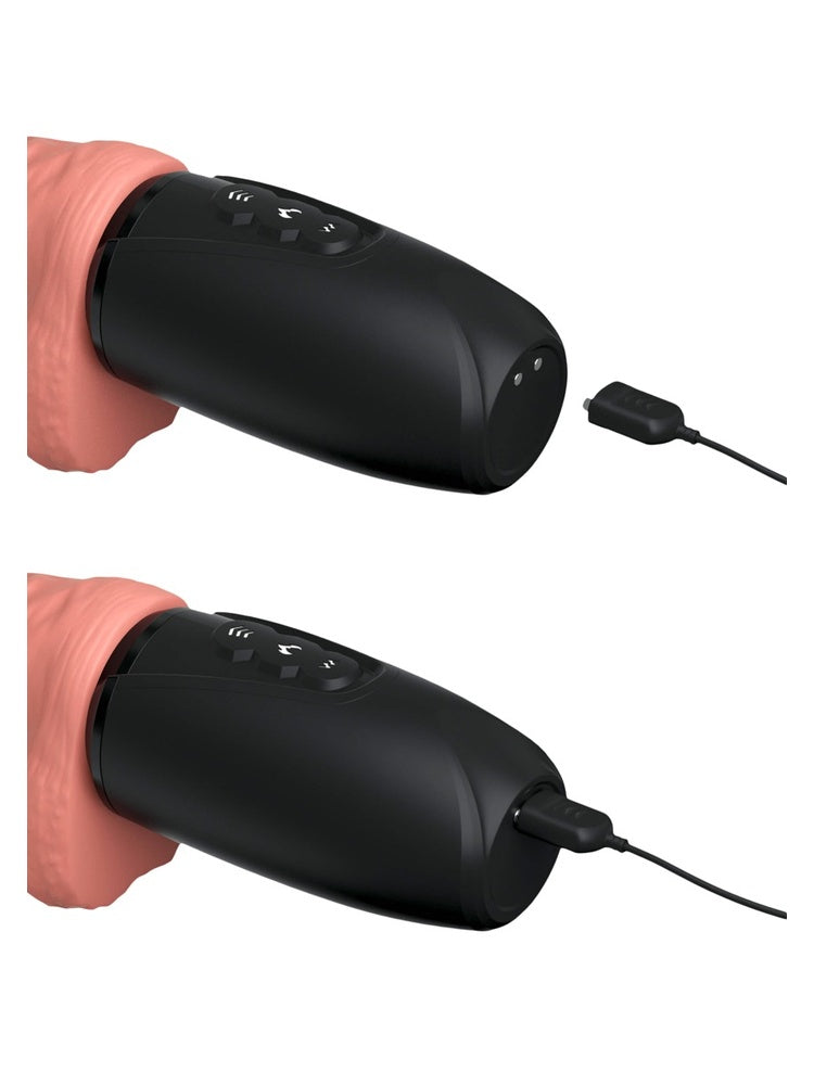 Nærbilde av det svarte elektroniske håndtaket i to vinkler – ladeport og magnetisk USB-ladekabel tilkoblet mot hvit bakgrunn.