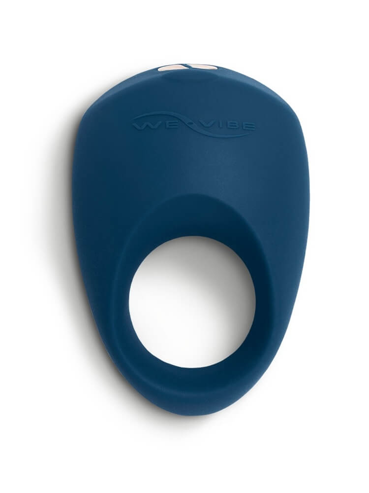 We-Vibe Pivot vibrerende penisring i blå silikon på hvit bakgrunn