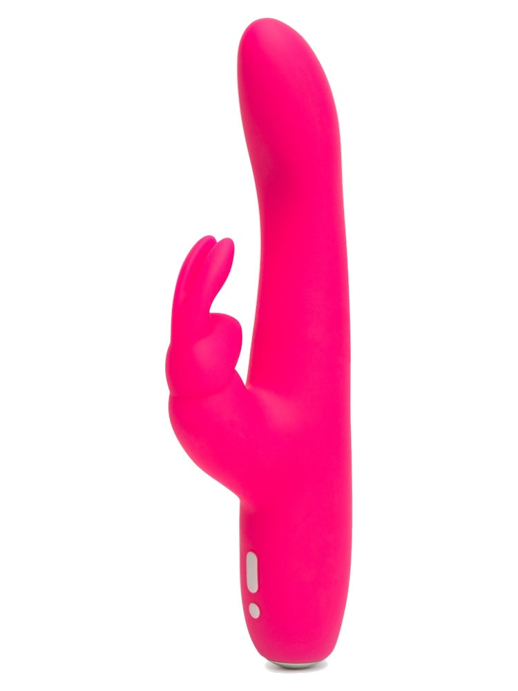 Happy Rabbit Curve Slim rabbitvibrator sett fra siden – knallrosa silikon med buet hode, kaninstimulator og to hvite kontrollknapper.