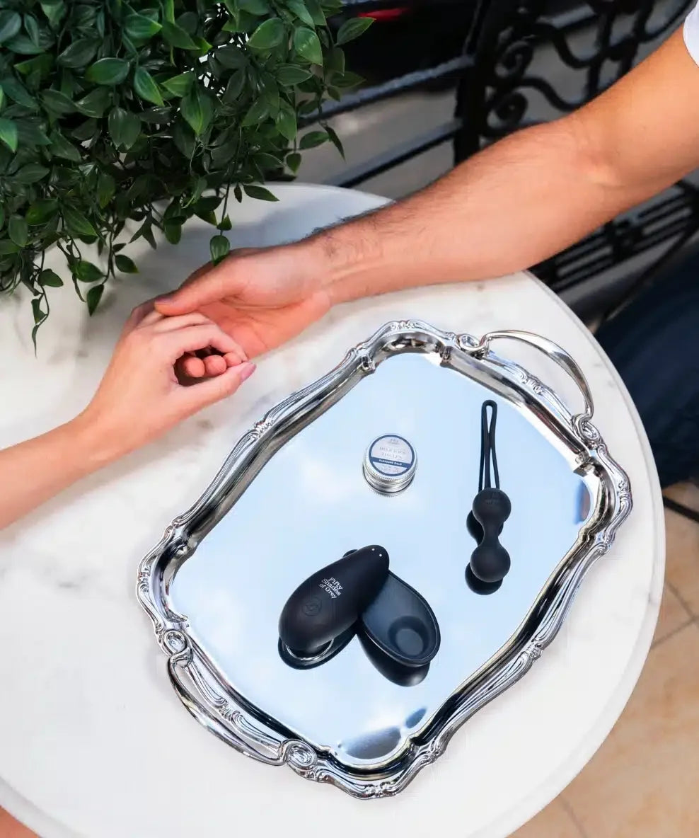 Fifty Shades of Grey - Desire Blooms Gavesett