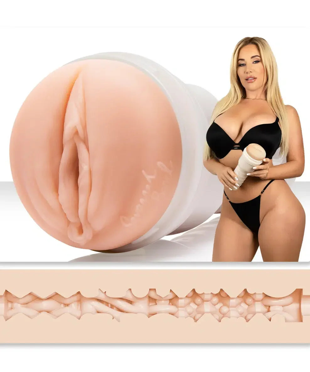 Fleshlight Girls - Savannah Bond From Australia With Love