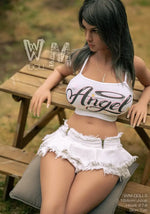 Angel. Realistisk sexdukke. 164 cm høy og veier 34 kg. Komplett med lyd og varmeutstyr. Tilpasninger er mulig. Oral, vaginal og anal åpning.