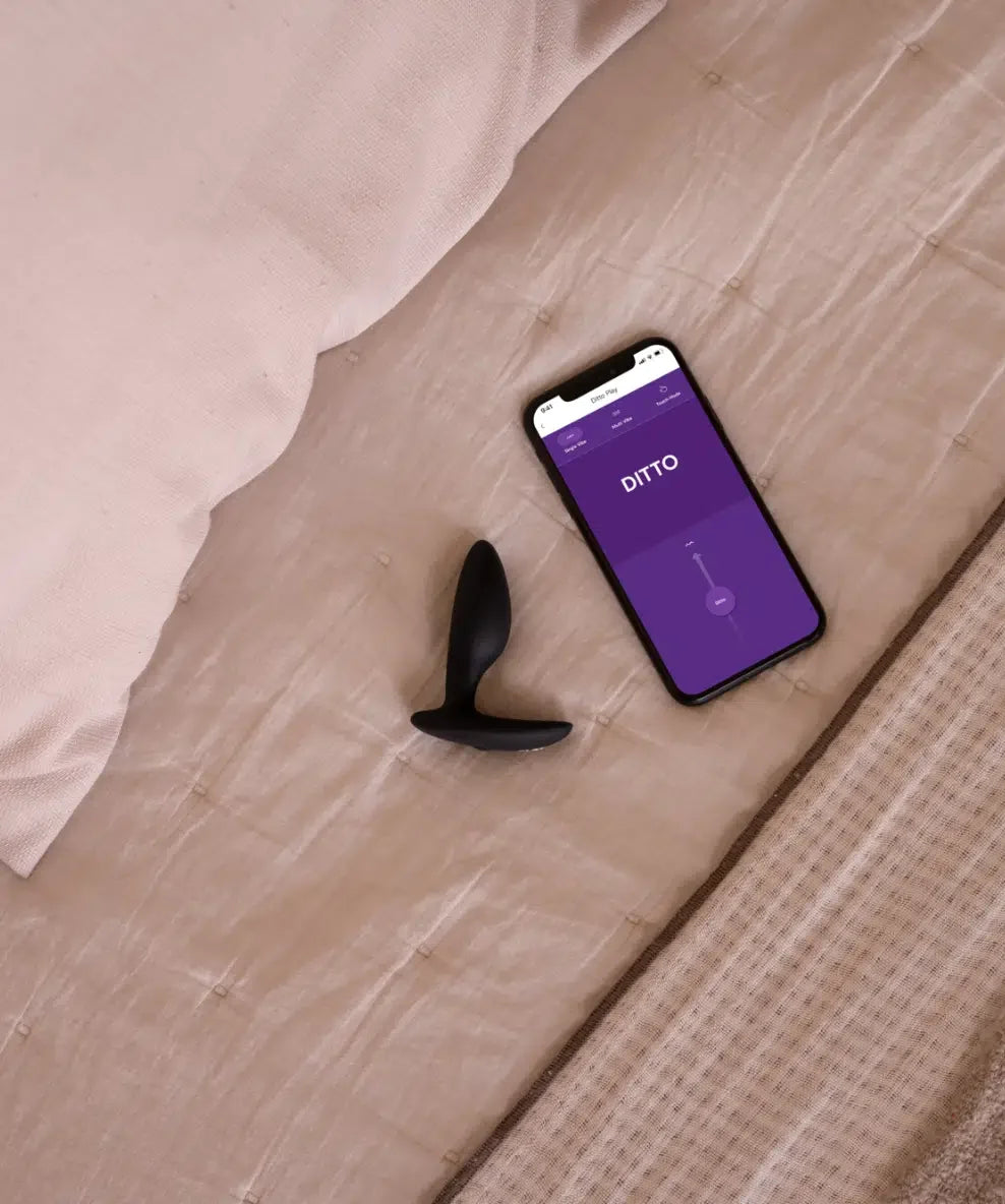 We-Vibe Ditto+ Vibrerende Buttplug Svart