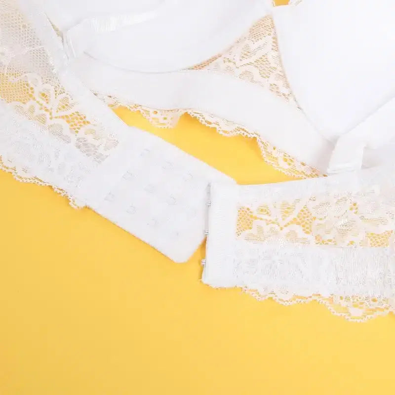 Minimalistisk og elegant bh med perfekt støtte - hvit