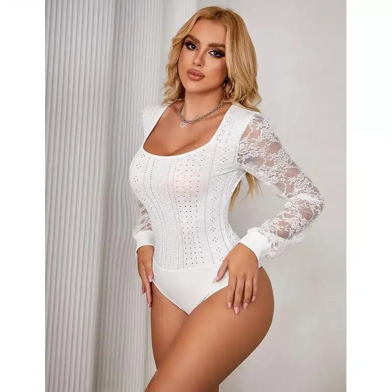 Elegant Langermet Mesh Bodysuit med Blonder - hvit