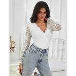 Sexy Blonder Bodysuit med V-hals - hvit