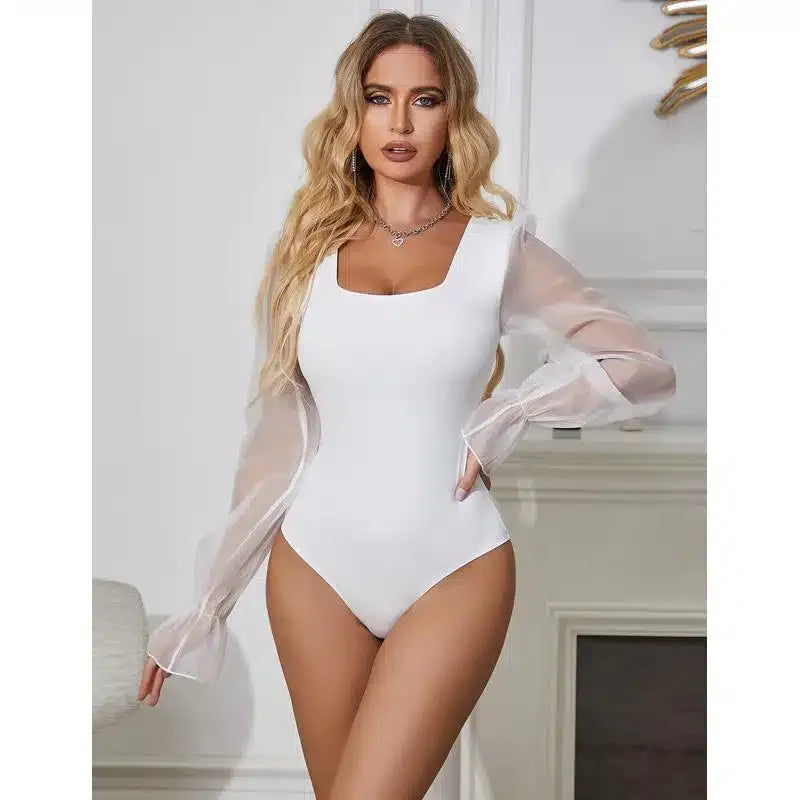 Sexy Bodysuit med Firkantet Hals og Chiffon Puff-ermer - hvit