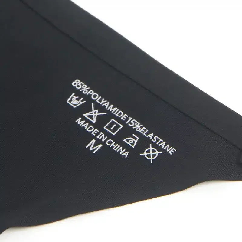 Sømløs Ice Silk String med Dekorative Spenner - sort