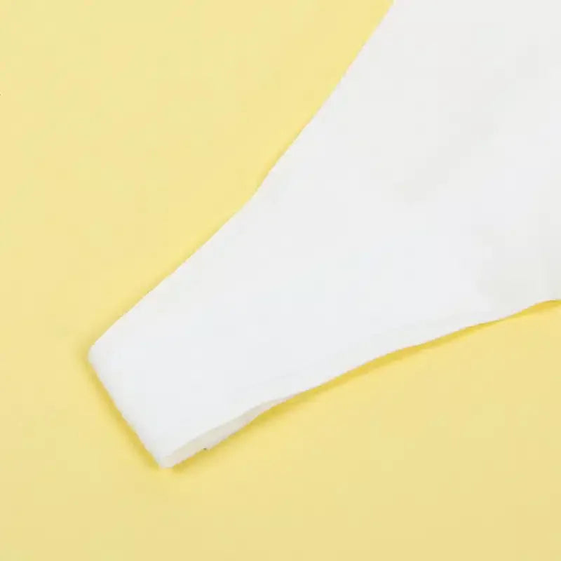 Sømløs Ice Silk String med Hjerteformede Dekorasjoner - hvit