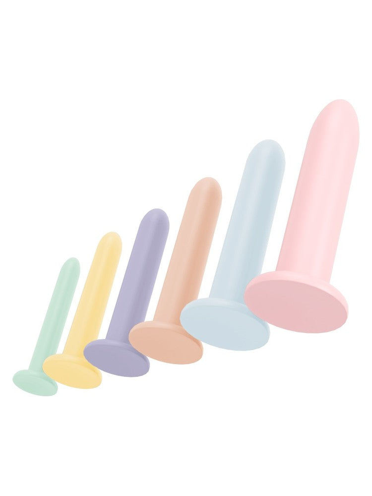 You2Toys Six in a Row – de seks silikondildoene på skrå med brede sugekopper