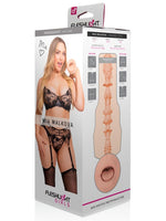 Fleshlight Fantasy Mia Malkova Headshot produkteske med bilde av Mia Malkova og produktinformasjon
