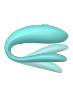 We-Vibe Sync Lite sett forfra, som viser de to fleksible armene og teksturert overflate på den indre stimulatoren.