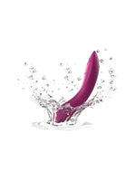 Vanntett vibrator i vann som viser bruk i dusj og bad
