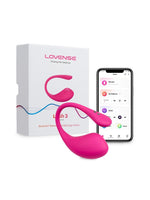 Lovense Lush 3 ved siden av produkteske og smarttelefon som viser Lovense Remote-appen med funksjoner som Remote, My Patterns og Music.