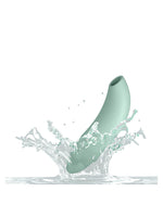 We-Vibe Melt 2 i vannsprut, som viser vanntett design (IPX7).