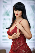 Devon. Realistisk og naturtro sexdukke. 156 cm høy, veier 48 kg. Lys hud og langt svart hår. Oral, vaginal og anal åpning. Individuell tilpasning er mulig.