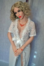 Ingeborg. Realistisk sexdukke. 158 cm høy og veier 41 kg. Komplett med lyd og varmeutstyr. Flere tilpasninger. Oral, vaginal og anal åpning.