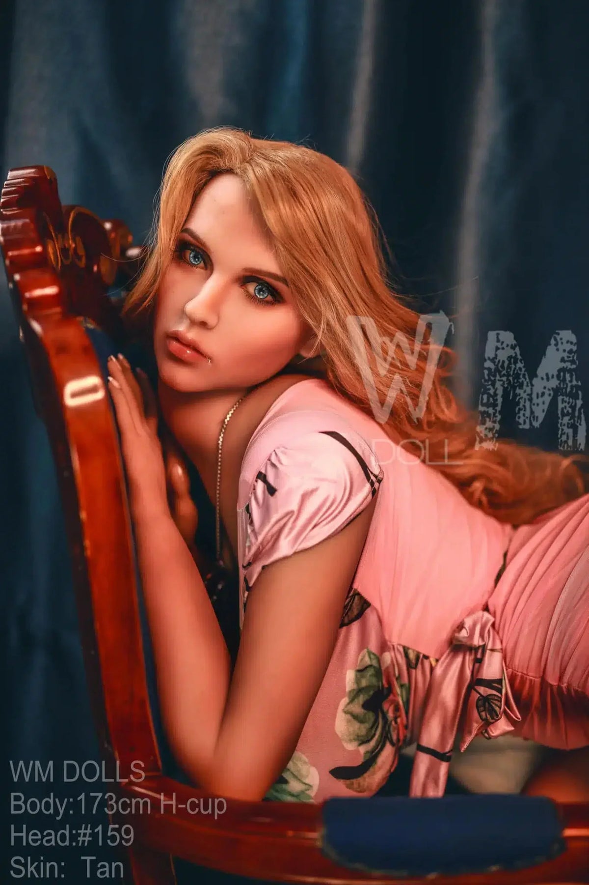 Miranda. Realistisk sexdukke. 173 cm høy og veier 45 kg. Komplett med lyd og varmeutstyr. Flere tilpasninger. Oral, vaginal og anal åpning.