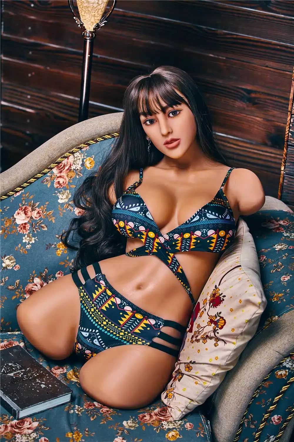 Torso Cecelia. Realistisk sexdukke. Kun torso med hode. 90 cm høy og veier 25 kg. Tilpasninger er mulig. Diskré levering. Trygg betaling. Garantert 100% anonymitet.