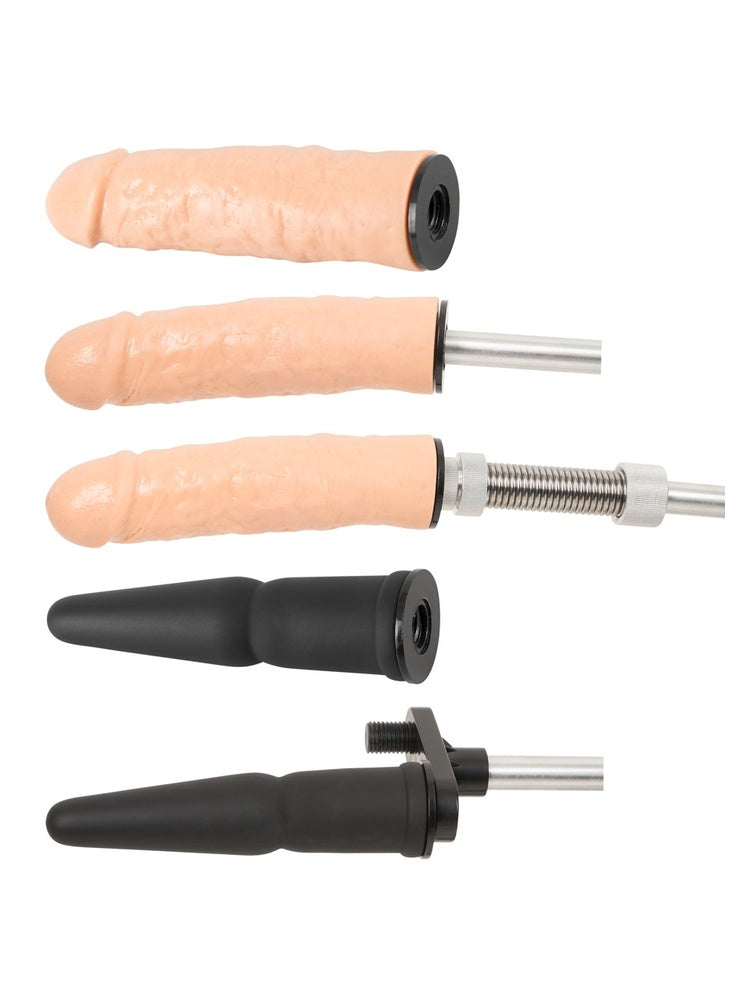 Nærbilde av ulike tilbehørskonfigurasjoner: dildo uten adapter, med rett stang, med fjærstang, samt analplugg uten og med stang.
