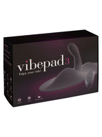 Emballasje med produktbilde, teksten «Enjoy your ride!» og ikoner for vibrasjon, tre motorer og IPX7 vanntetthet.