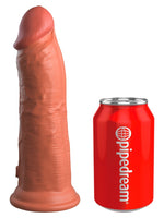 King Cock Elite 20 cm Tan – silikondildo vist ved siden av en brusboks for størrelse